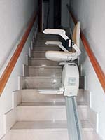 Silla salvaescaleras Acorn instalada en una casa particular en Paterna (Valencia)