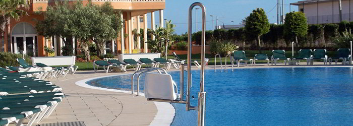 Silla salvaescaleras de piscina para discapacitados